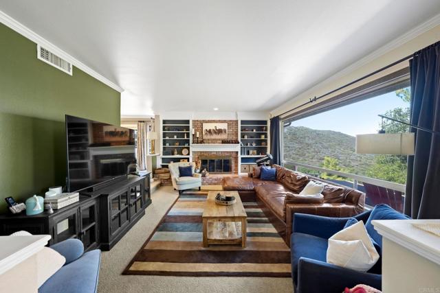 Detail Gallery Image 6 of 73 For 2740 via Dieguenos, Alpine,  CA 91901 - 5 Beds | 3/1 Baths
