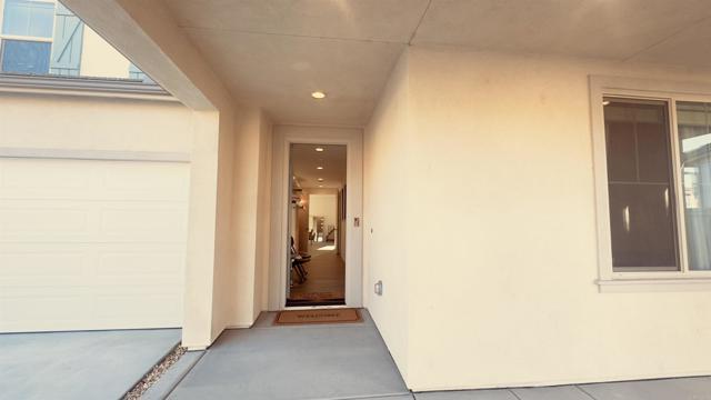 Detail Gallery Image 5 of 70 For 27960 Moosa Creek Way, Valley Center,  CA 92082 - 5 Beds | 3/1 Baths