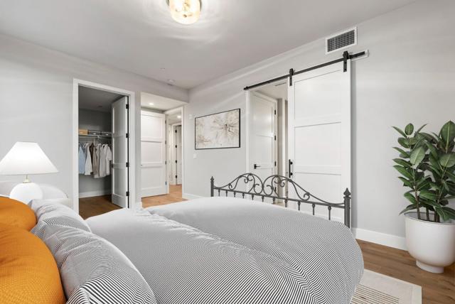 231 Hope Street, Mountain View CA: https://media.crmls.org/mediaz/241e4c58-dfde-4948-b9f1-d81bae37497f.jpg