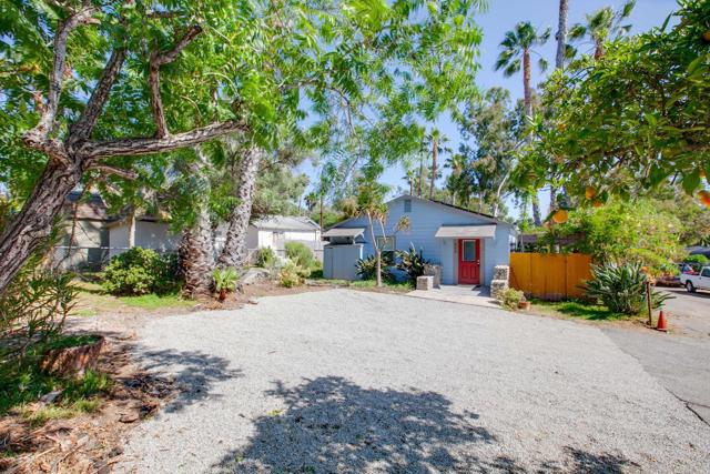 928 930 Osborne Street, Vista CA: https://media.crmls.org/mediaz/241e89ac-ab22-4eb4-86c2-6849561957c4.jpg