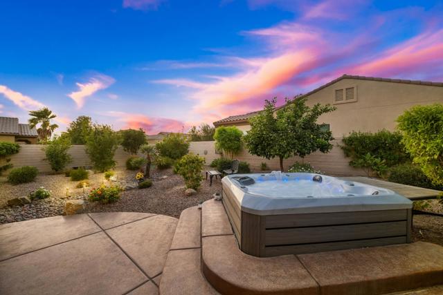 81662 Corte Valdemoro, Indio CA: https://media.crmls.org/mediaz/241f6588-df12-4a1f-bd67-341862fffd84.jpg
