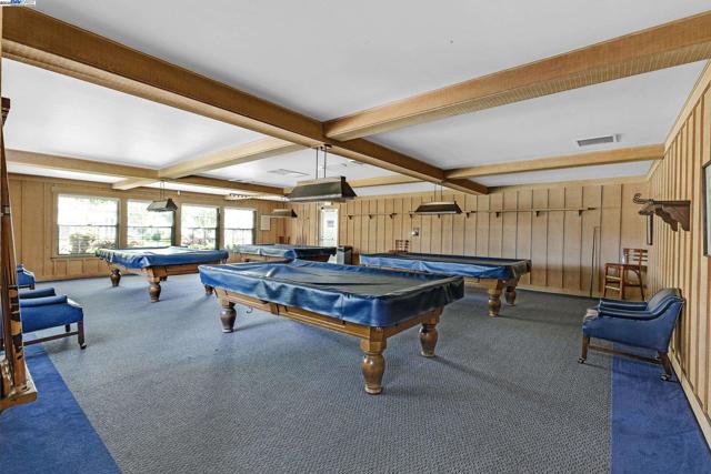 29360 Middleborough Way, Hayward CA: https://media.crmls.org/mediaz/241fb00d-781b-41e3-bde5-7e7a5ff5684b.jpg