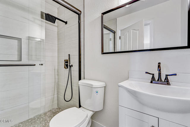 Detail Gallery Image 23 of 48 For 2905 Montrose Ave #610,  La Crescenta,  CA 91214 - 3 Beds | 3 Baths