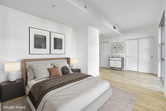 175 W Saint James Street, San Jose CA: https://media.crmls.org/mediaz/24205daa-695c-477b-a65b-a672aa596792.jpg