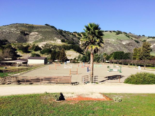 529 Corral De Tierra Road, Salinas CA: https://media.crmls.org/mediaz/2420ddce-e337-43c0-a735-b7b97267cf18.jpg