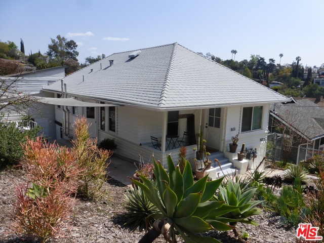 1633 Champlain Terrace, Los Angeles, CA 90026