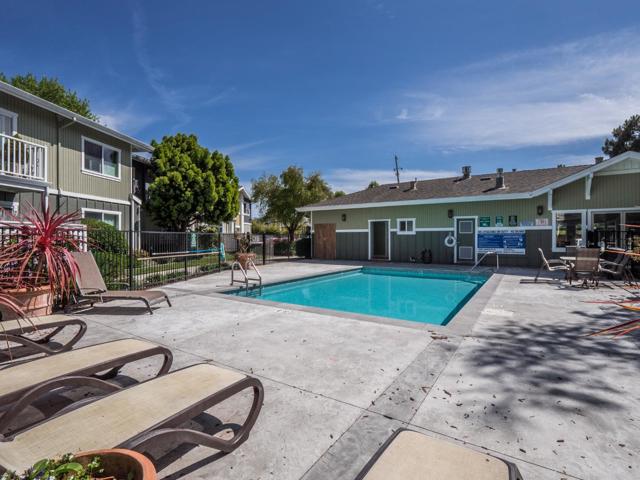 755 14th Avenue, Santa Cruz CA: https://media.crmls.org/mediaz/24240d52-2dff-4630-bbc4-29a6ccf5c4cd.jpg