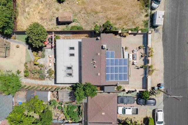 2238 Lincoln Street, East Palo Alto CA: https://media.crmls.org/mediaz/2424c23f-c0a4-4d91-965d-85b9b185ac9f.jpg