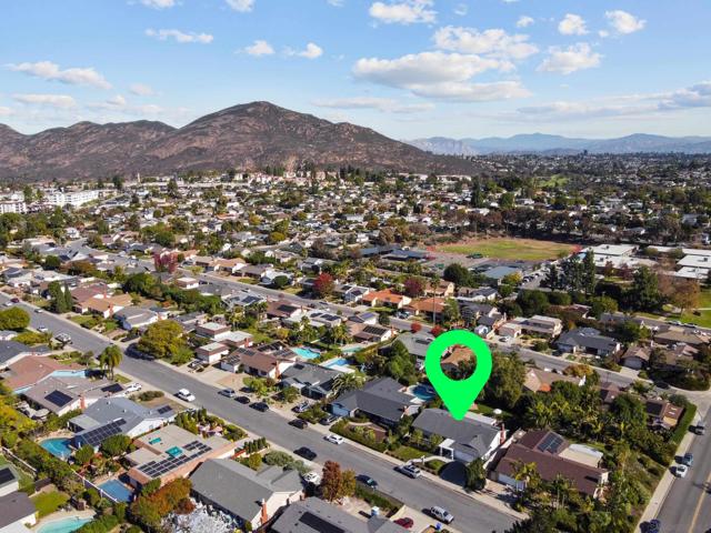 6625 Casselberry Way, San Diego CA: https://media.crmls.org/mediaz/2425cd98-8f69-4c00-bd68-15fe53036198.jpg