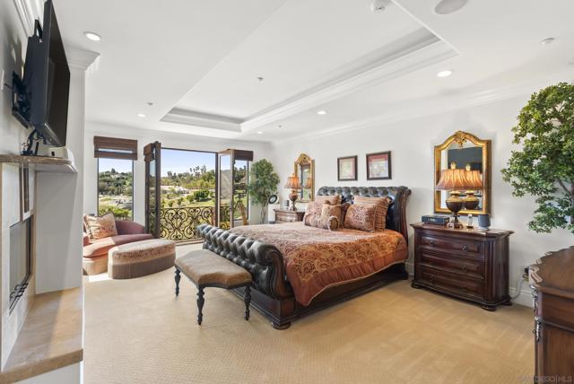 3449 Via Loma Vista, Escondido CA: https://media.crmls.org/mediaz/24269046-e871-4f2d-8d00-24c423ce03d3.jpg