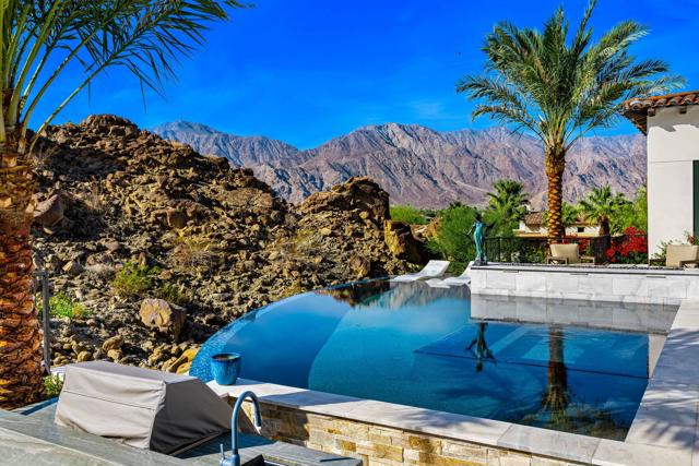 53985 Del Gato Drive, La Quinta CA: https://media.crmls.org/mediaz/24291a0f-901e-46da-bd4f-d5f40910b6bc.jpg