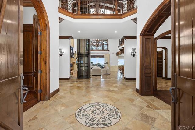 5015 Rancho Quinta Bend, San Diego CA: https://media.crmls.org/mediaz/242a859a-597e-472f-817b-ad1371ffc7d5.jpg