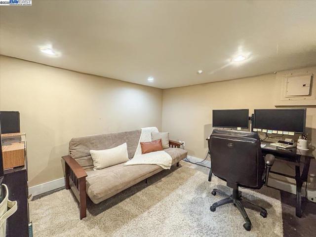 905 S Livermore Ave, Livermore CA: https://media.crmls.org/mediaz/242ab0f7-0c09-4d64-9d74-4e43cd2793f3.jpg