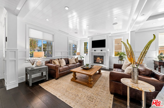 3021 Pearl Street photo 4