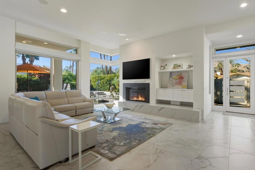 48700 San Pedro Street