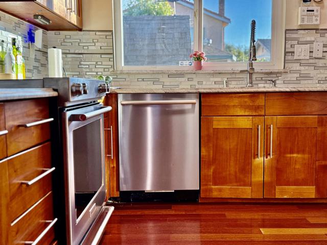 5736 Silver Leaf Road, San Jose CA: https://media.crmls.org/mediaz/242b99db-b881-4de8-98ad-d18f2c2a846b.jpg