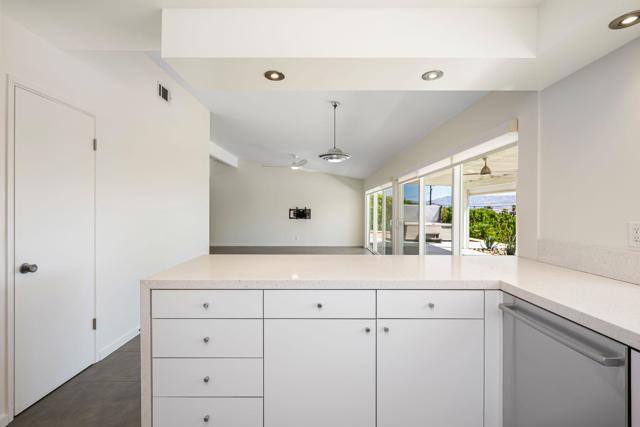 2360 N Palermo Drive, Palm Springs CA: https://media.crmls.org/mediaz/242c7b0c-6a25-443a-ab07-23ccae83f3b9.jpg