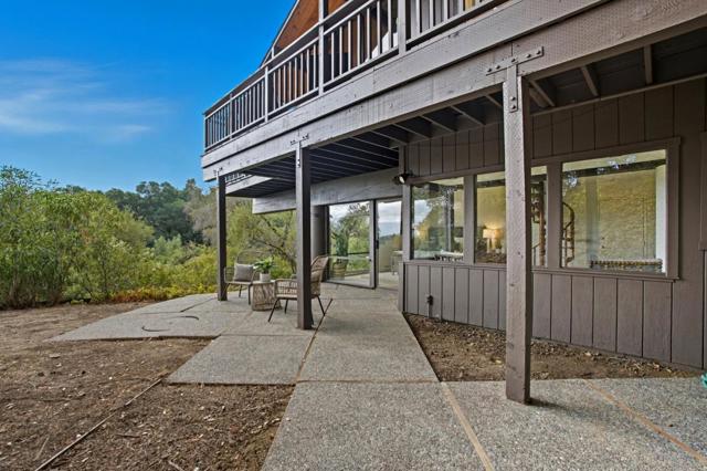 435 Golden Oak Drive, Portola Valley CA: https://media.crmls.org/mediaz/242ca8f7-5a6c-4d13-9dc8-379ce1718368.jpg
