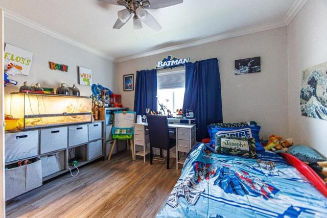 43155 Portola Avenue, Palm Desert CA: https://media.crmls.org/mediaz/242d83a7-f93b-479c-bf15-b80d55d79d85.jpg