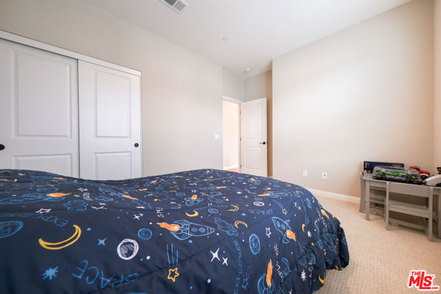 1681 Whitmore Loop, Chula Vista CA: https://media.crmls.org/mediaz/242d9de3-63eb-45d1-9ff6-673ae1aa2f61.jpg