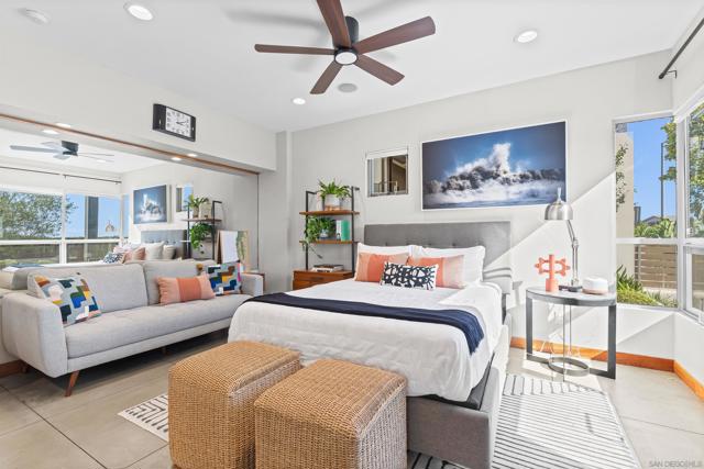 5259 Pacifica Dr, San Diego CA: https://media.crmls.org/mediaz/242f0b6d-ebb0-49c5-9eff-23da81587dd9.jpg