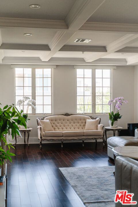 1835 Pandora Avenue, Los Angeles CA: https://media.crmls.org/mediaz/24300c51-d59e-4efb-a946-4b6939ad685d.jpg