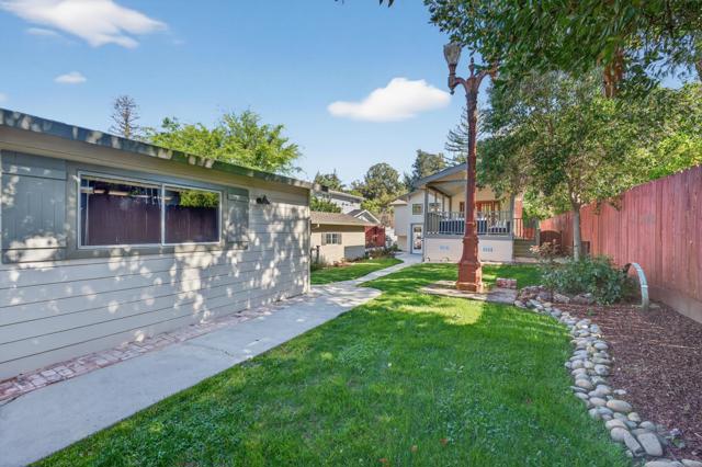 136 Loma Alta Avenue, Los Gatos CA: https://media.crmls.org/mediaz/24313d11-9fe1-414e-9c1a-738bc670e2e0.jpg