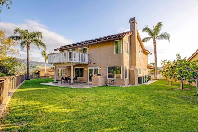 28145 Shady Meadow Ln, Yorba Linda CA: https://media.crmls.org/mediaz/2431913f-21dd-4ca1-8369-2bac88b672de.jpg