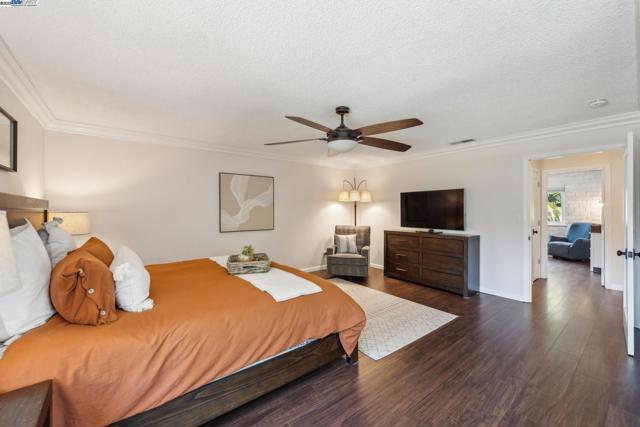 2740 Mohawk Cir, San Ramon CA: https://media.crmls.org/mediaz/24323487-116a-4bf5-a37c-53139f791642.jpg