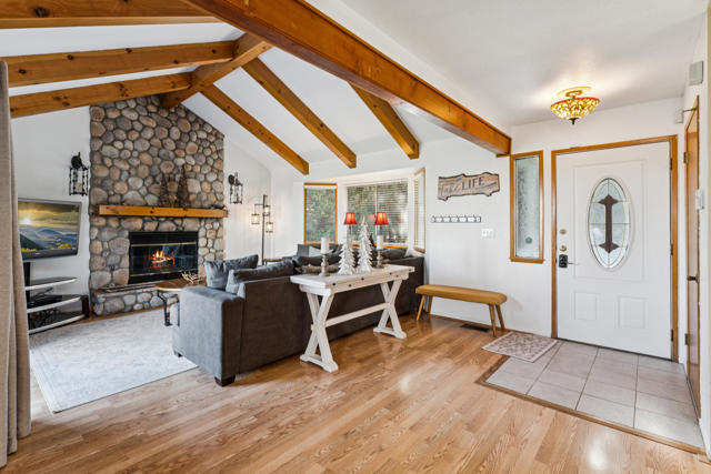 1287 Sequoia Drive, Lake Arrowhead, CA 92352