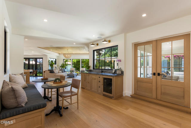 4435 Encinas Drive, La Canada Flintridge CA: https://media.crmls.org/mediaz/2432ba20-9d89-4be5-ba33-1b181c3e0a23.jpg