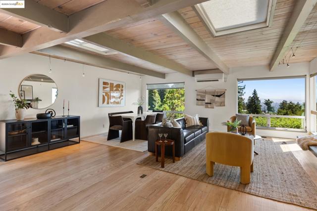 1148 Cragmont Ave, Berkeley CA: https://media.crmls.org/mediaz/2432ced5-79dd-4ecf-8724-d69c1c45f187.jpg