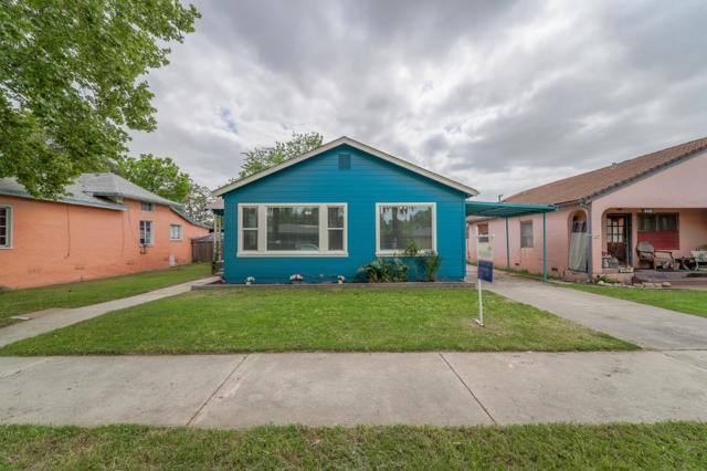 636 W 25th Street, Merced CA: https://media.crmls.org/mediaz/2434027a-f635-4ee9-8236-e32c5fde41be.jpg