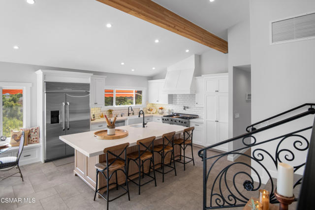 28329 Foothill Drive, Agoura Hills CA: https://media.crmls.org/mediaz/243563b2-bd23-4254-b80d-398b6e244453.jpg