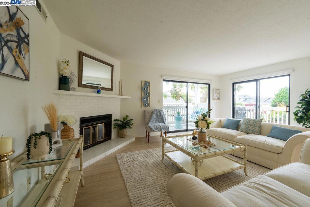 402 Laurel