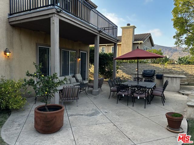 5338 Via Dolores, Newbury Park CA: https://media.crmls.org/mediaz/24360177-b839-435b-8061-cf100dfd4952.jpg
