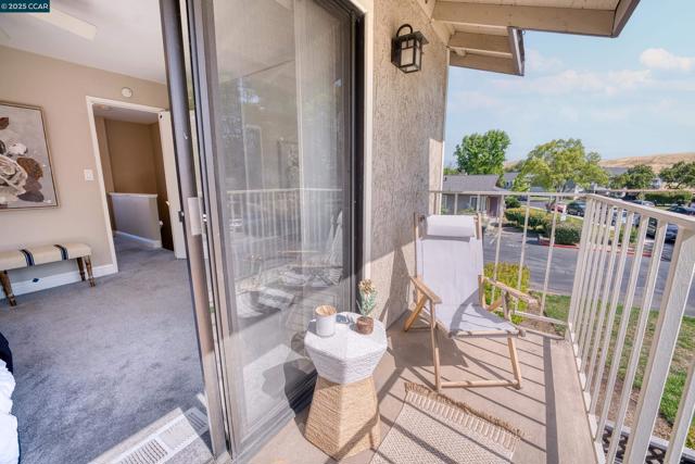 1821 Paseo Laguna Seco, Livermore CA: https://media.crmls.org/mediaz/24378306-d37d-433a-9345-5c5372f54f01.jpg