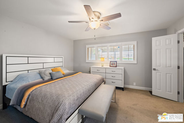 2002 S Bobolink Lane, Palm Springs CA: https://media.crmls.org/mediaz/24378bd6-8787-43fd-a46c-1fd8fda5ad42.jpg