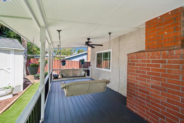 2740 Mohawk Cir, San Ramon CA: https://media.crmls.org/mediaz/2437df98-7200-49a1-bffe-28060475b267.jpg