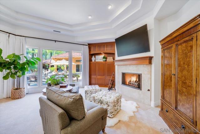 15397 Rock Creek Ln, El Cajon CA: https://media.crmls.org/mediaz/2437e846-dec5-4127-9462-b19f43d11185.jpg