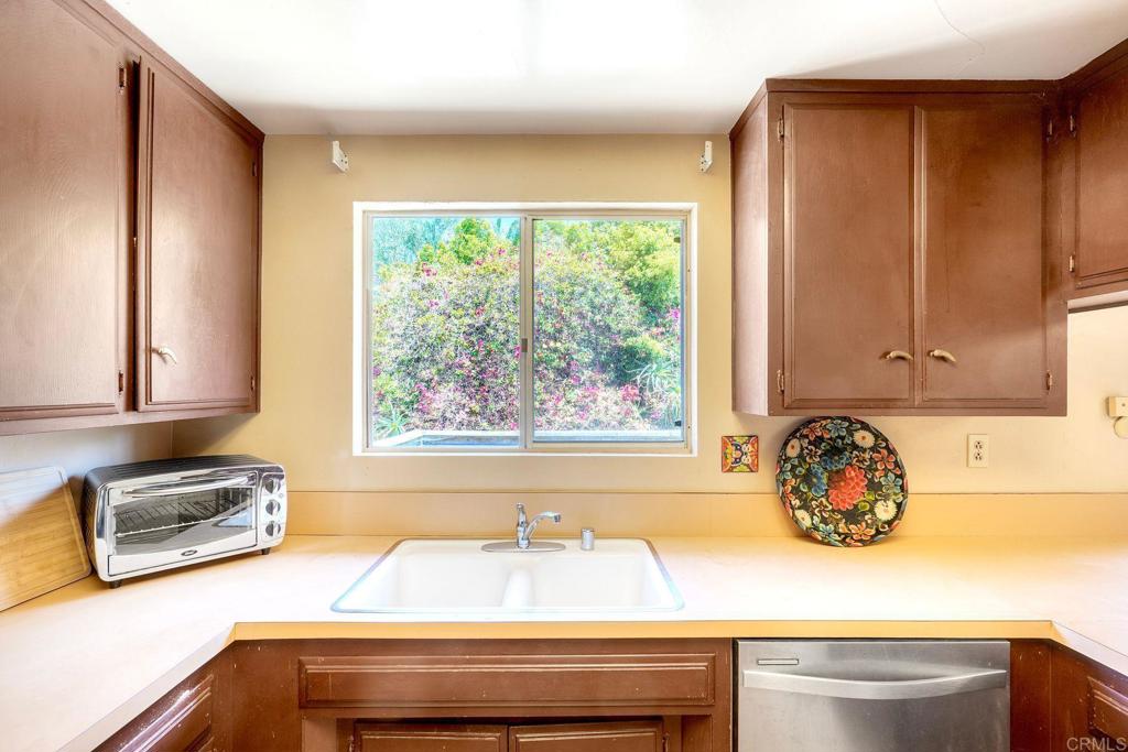 2302 Greenbrier Drive - photo 13