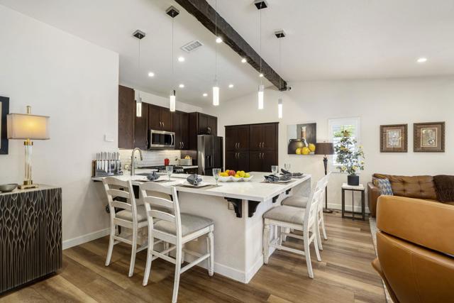 31465 Whispering Palms Trail, Cathedral City CA: https://media.crmls.org/mediaz/2439a00b-05df-41ee-8322-35ae3f084636.jpg