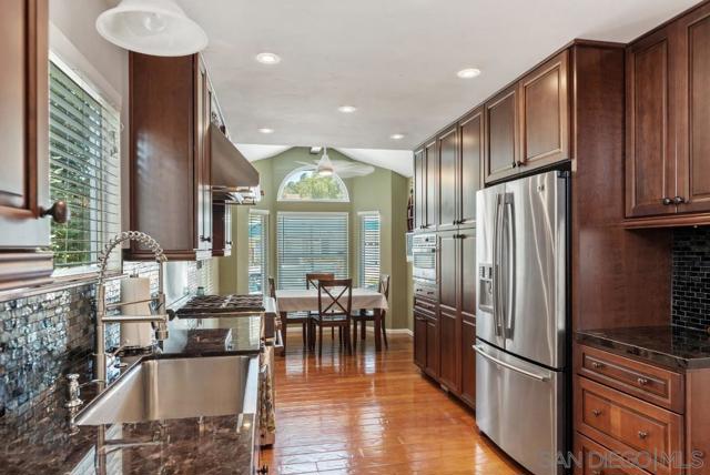 13874 Amber Sky Ln, San Diego CA: https://media.crmls.org/mediaz/243ade81-fb88-4f96-b40c-678c0ba8fcfa.jpg