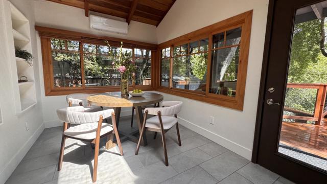 19940 Oakmont Drive, Los Gatos CA: https://media.crmls.org/mediaz/243b7d1c-82f9-4c60-97eb-8d60608c3740.jpg