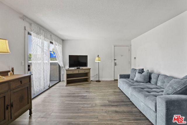 150 Majestic Court, 1011 photo 7