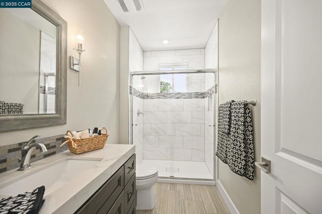 5540 Southbrook Drive, Clayton CA: https://media.crmls.org/mediaz/243c4c7e-b917-4d2a-bfe9-7da4f2ed1115.jpg