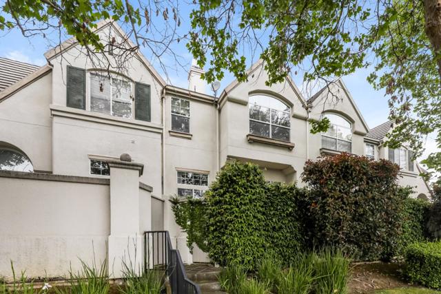 572 Blackwood Terrace, Sunnyvale CA: https://media.crmls.org/mediaz/243cbf92-e483-4965-8ddd-2fa83800c4ed.jpg