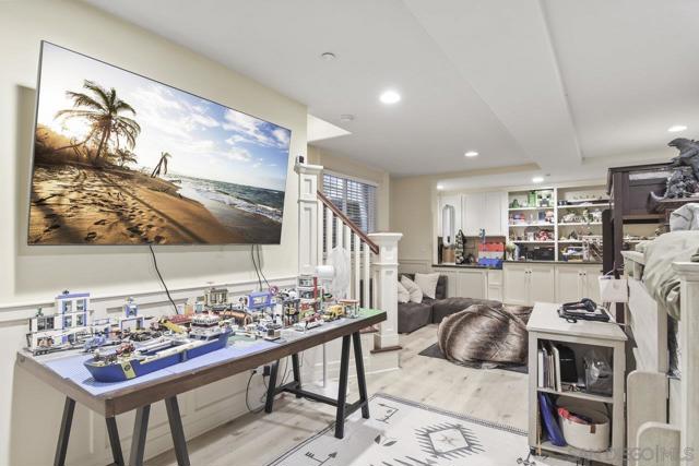 744 G Ave, Coronado CA: https://media.crmls.org/mediaz/243d1eb5-ce82-4b82-996c-f8bdba3299e4.jpg