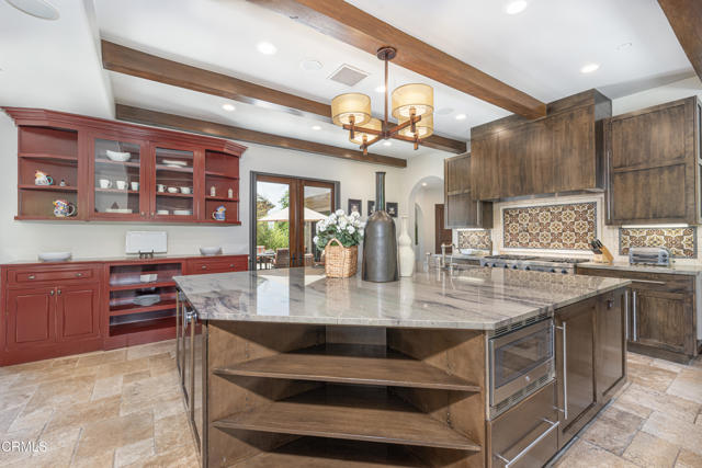 2330 Crystal Lane, Pasadena CA: https://media.crmls.org/mediaz/243dd924-d65e-4a42-82a5-3c84a84359a0.jpg