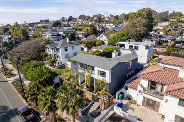 1920 Beryl St, San Diego CA: https://media.crmls.org/mediaz/243e0f0c-eee5-4ac4-bebd-b46c329a7638.jpg